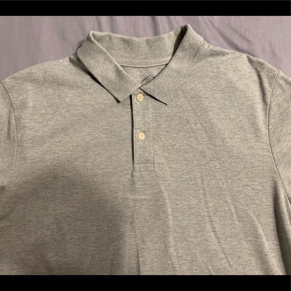 St. John’s Bay 100% cotton polo. Size L. Like new. No tears/holes.